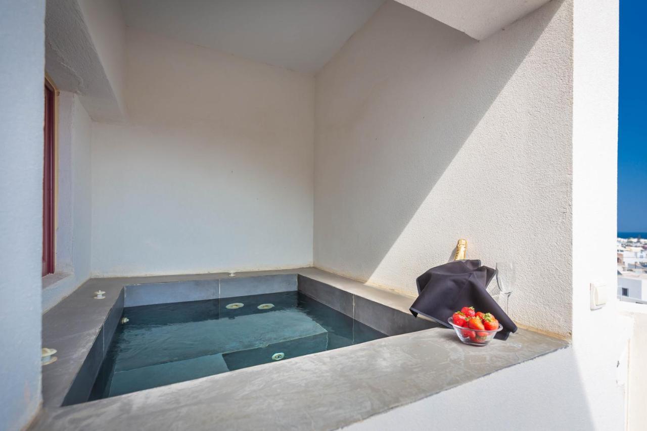 Mar N Mar Crown Hotel-Suites Kamári Dış mekan fotoğraf