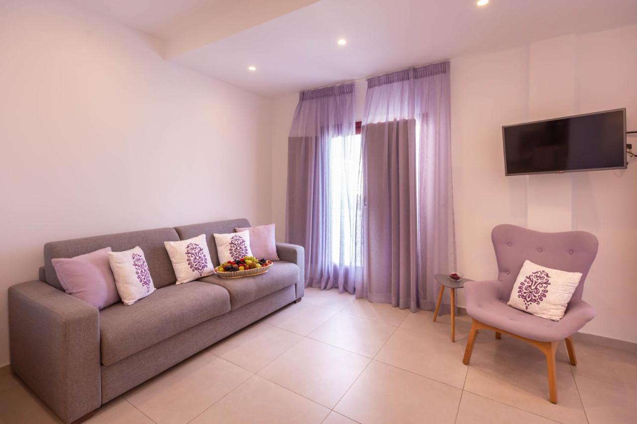 Mar N Mar Crown Hotel-Suites Kamári Dış mekan fotoğraf