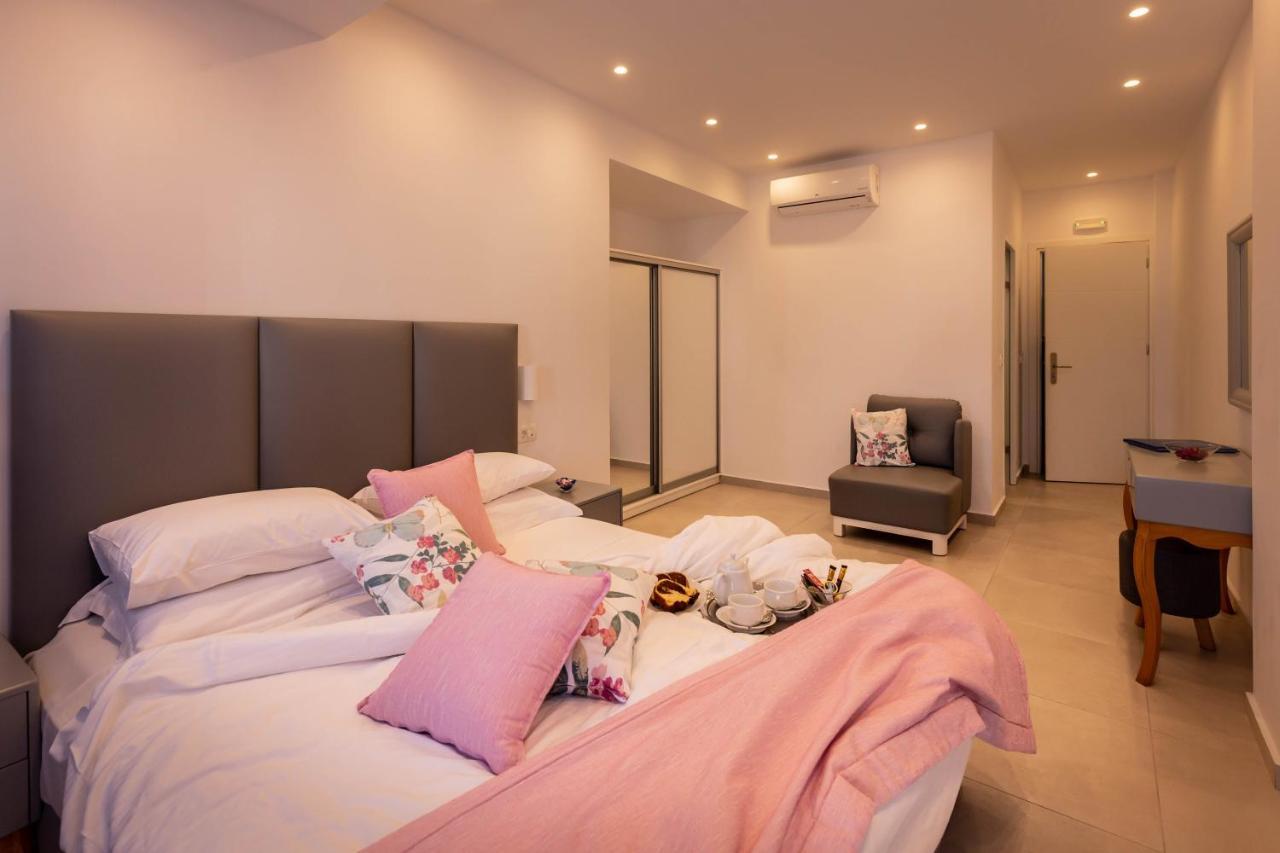 Mar N Mar Crown Hotel-Suites Kamári Dış mekan fotoğraf