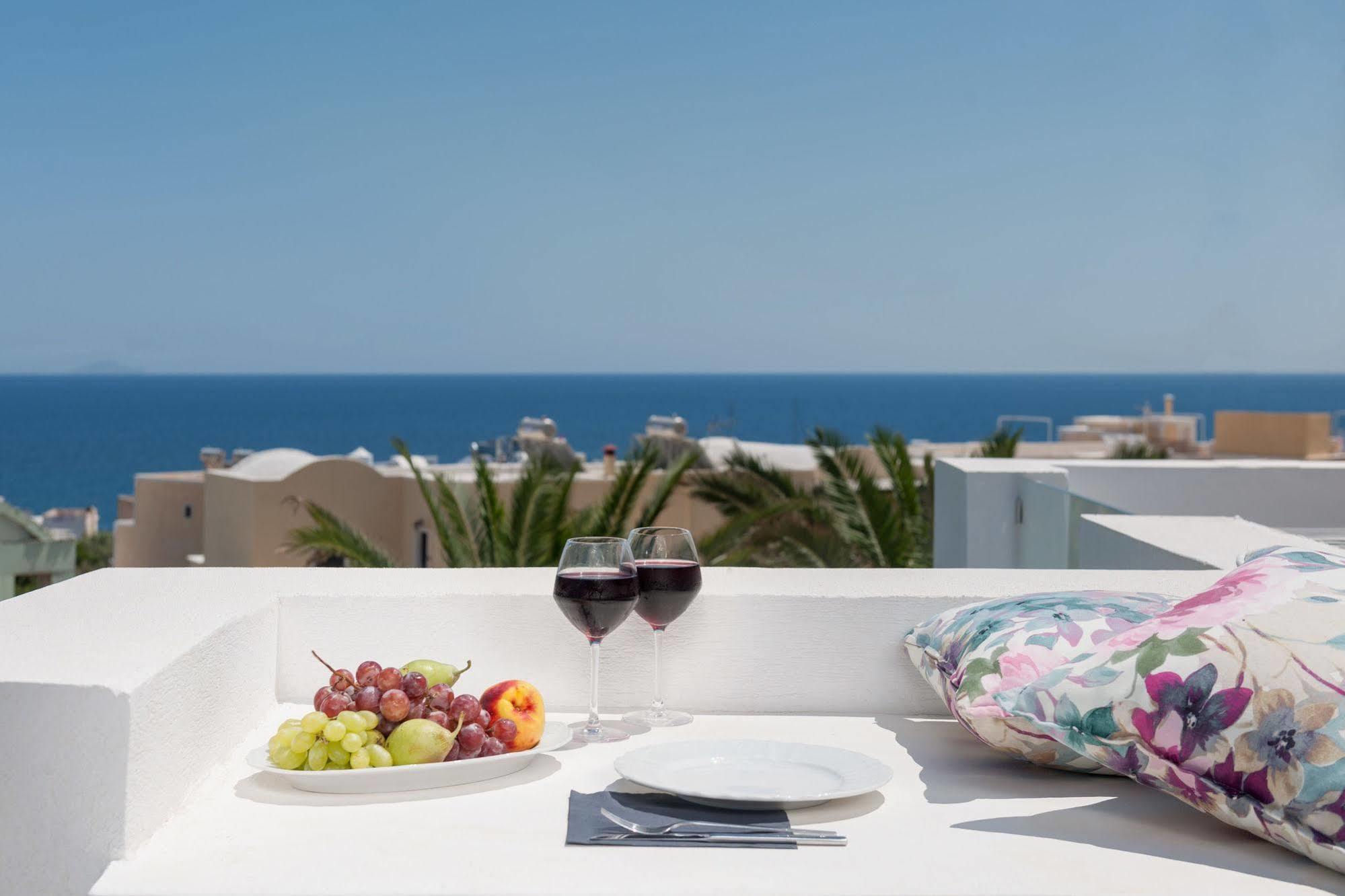 Mar N Mar Crown Hotel-Suites Kamári Dış mekan fotoğraf